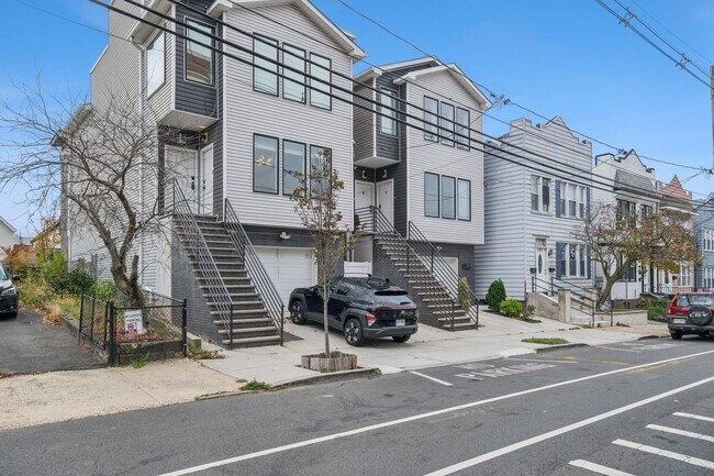 Foto del edificio - 183 Gates Ave