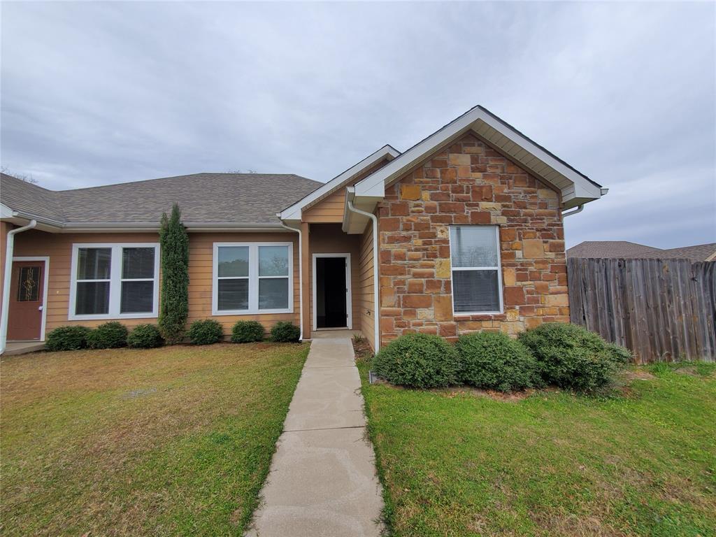 3712 Mandy Dr, Granbury, TX 76048 Townhome Rentals in Granbury TX