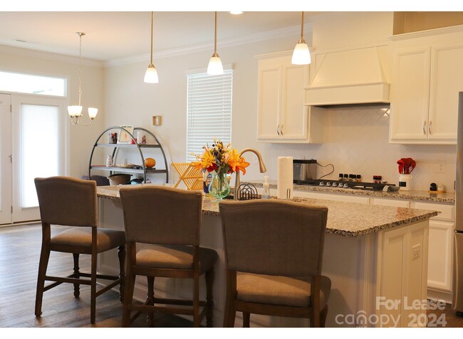Building Photo - 16038 Fieldstone Trace