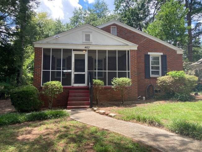 PRE-LEASING FOR AUGUST 2026! Walkable to C... - PRE-LEASING FOR AUGUST 2026! Walkable to C... House
