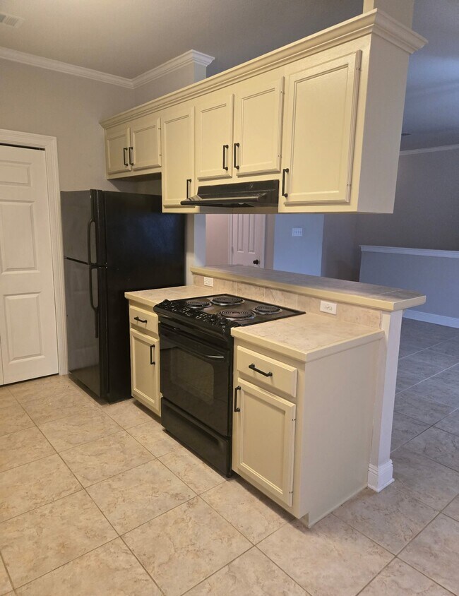 Foto del edificio - 818 Meadow Bend Dr