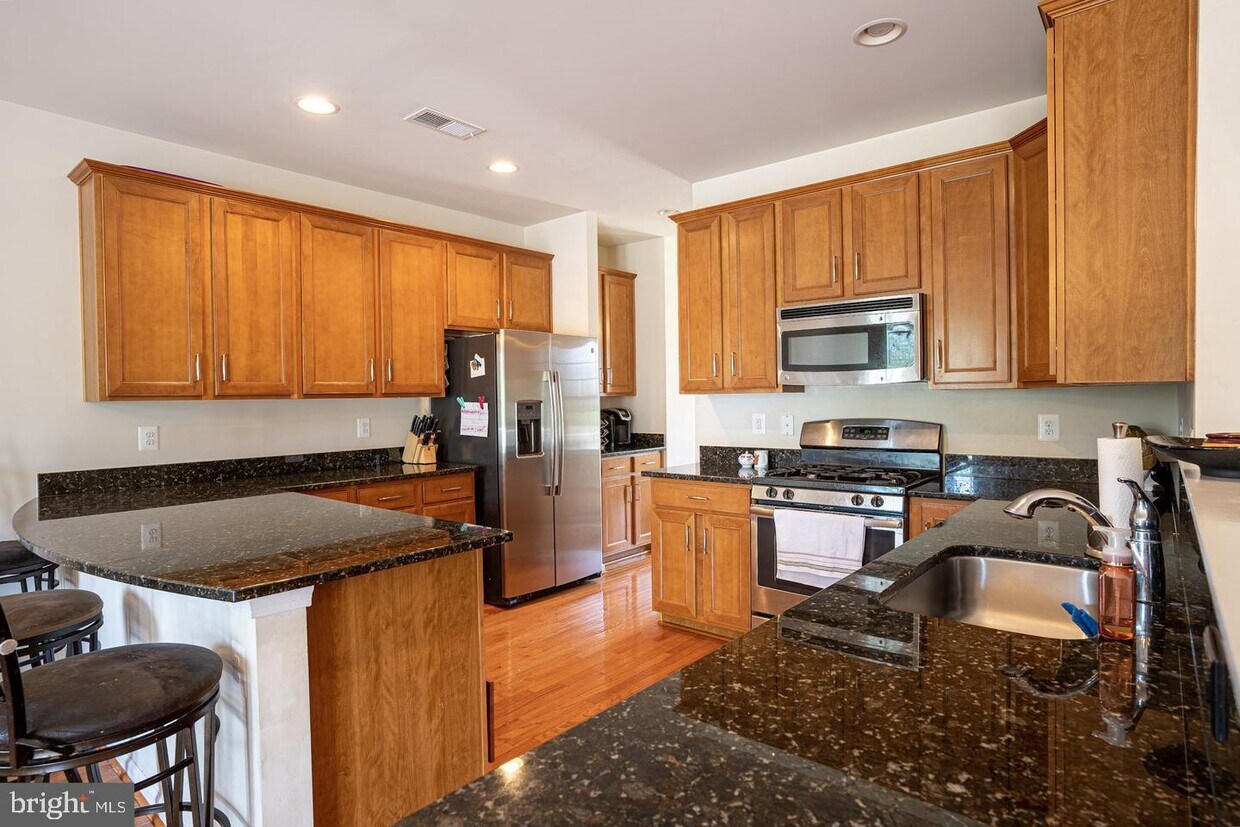 Foto principal - 9237 Dawkins Crest Cir