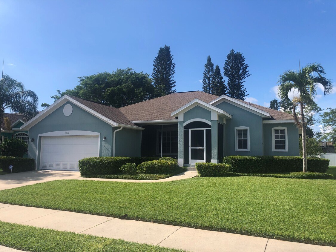 Primary Photo - 8607 46th Ave Cir W