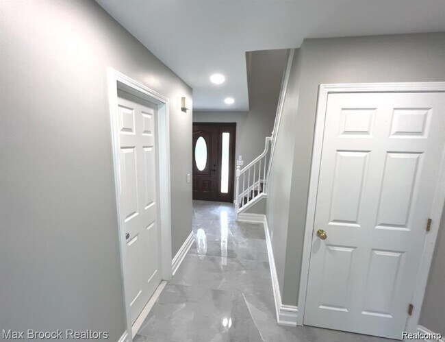 Foto del edificio - 7980 Billingham Rd