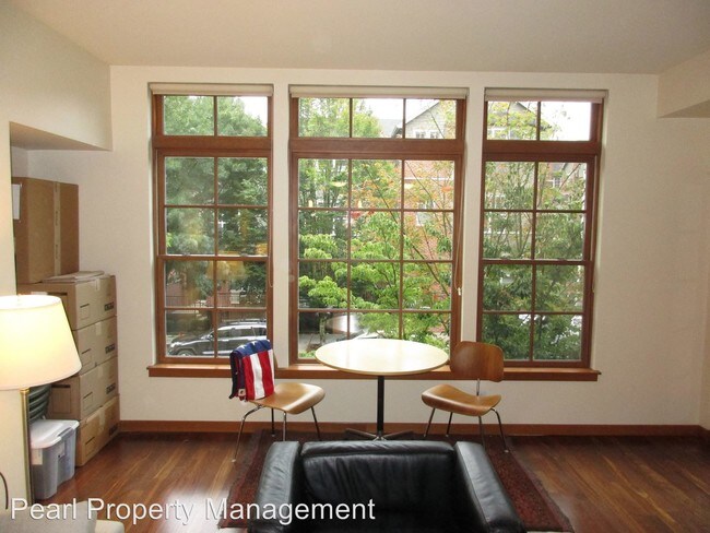 Foto del edificio - 2335 NW Raleigh St