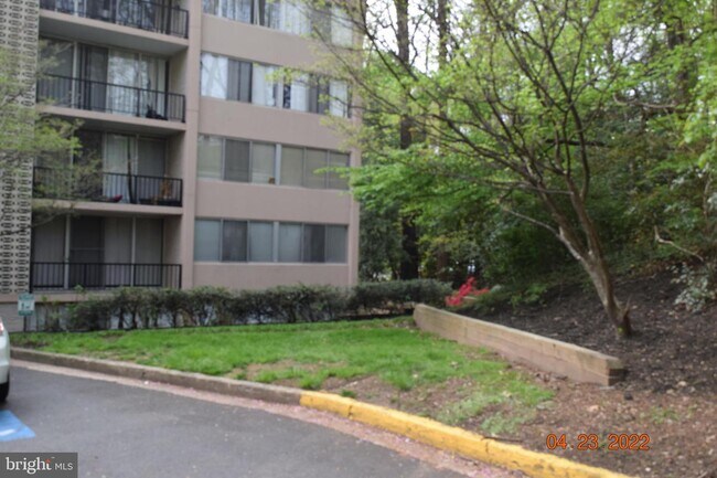 Building Photo - 7753 Patriot Dr