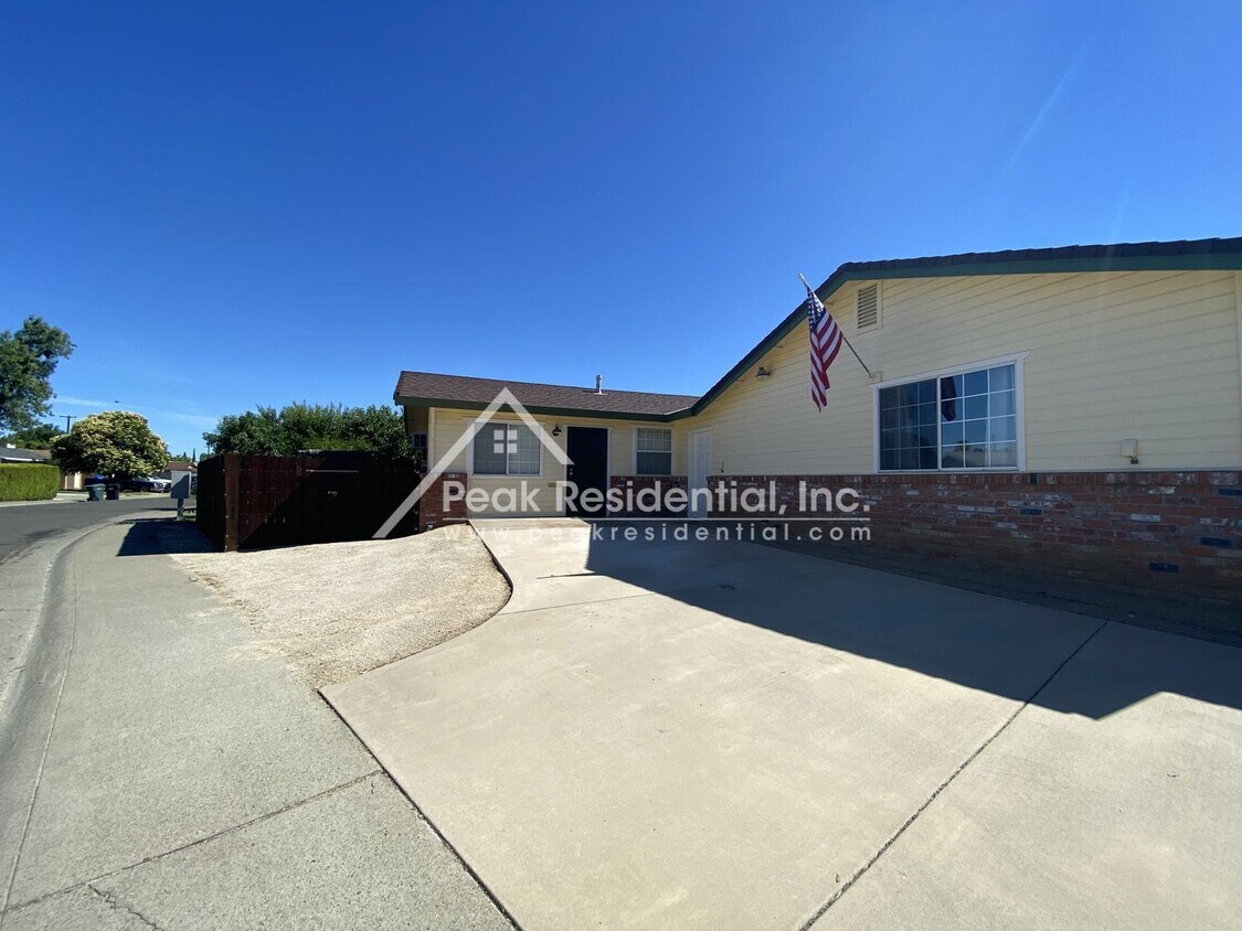 1 br, 1 bath House 8573 Theodore Ave R... House for Rent in