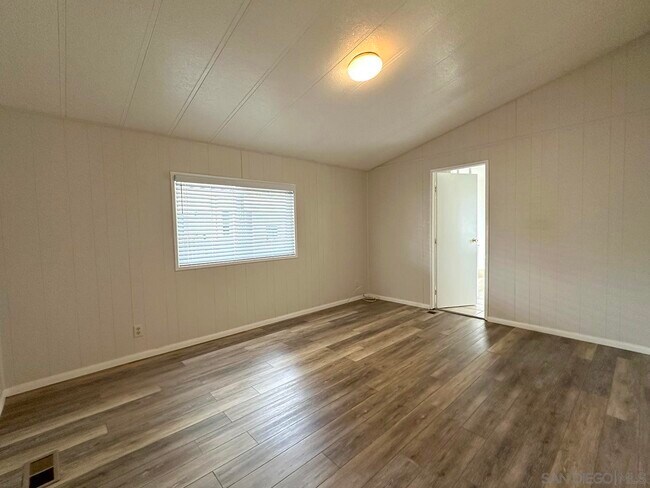 Building Photo - 5301 Don Miguel Dr