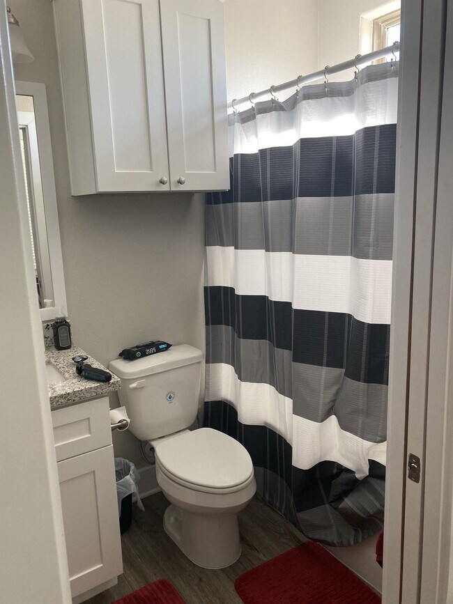 Building Photo - 308 First St