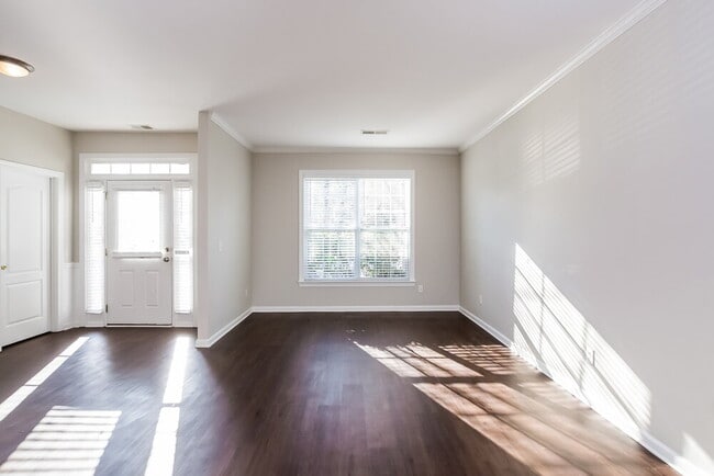 Building Photo - 3302 Southerland Ct