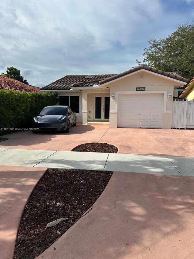 Primary Photo - 14241 SW 102nd St