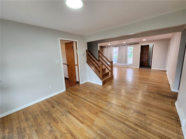 Foto del edificio - 2536 Claver Rd