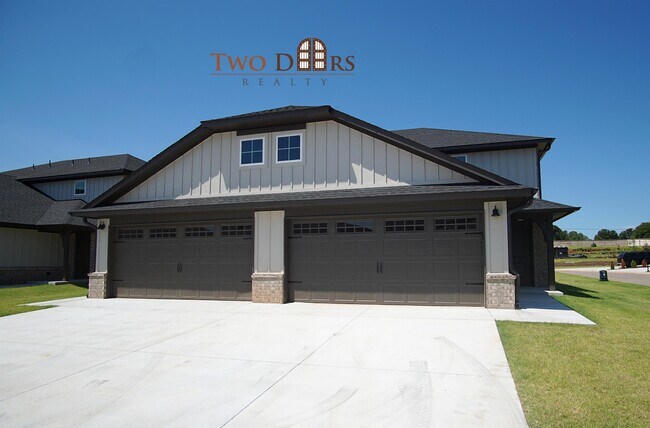 Building Photo - 12011 Rhya Ln