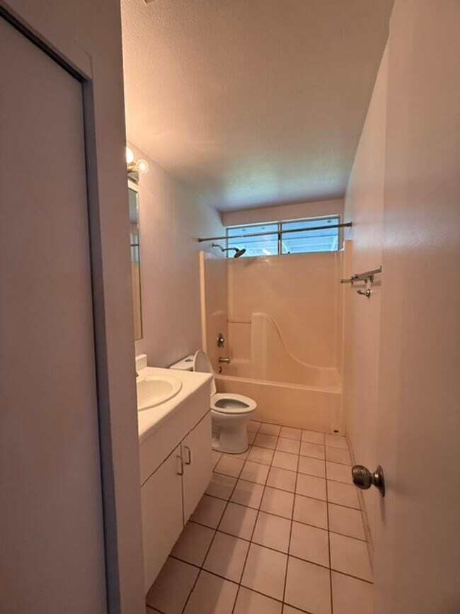 Foto del edificio - Charming single-level home tucked into the peaceful Wailua countryside