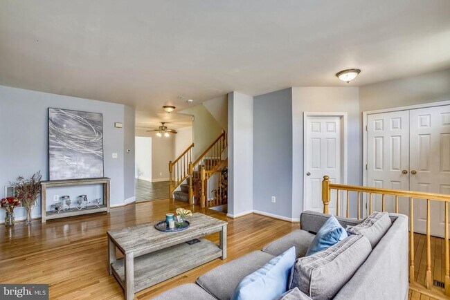 Building Photo - 3850 Koval Ln
