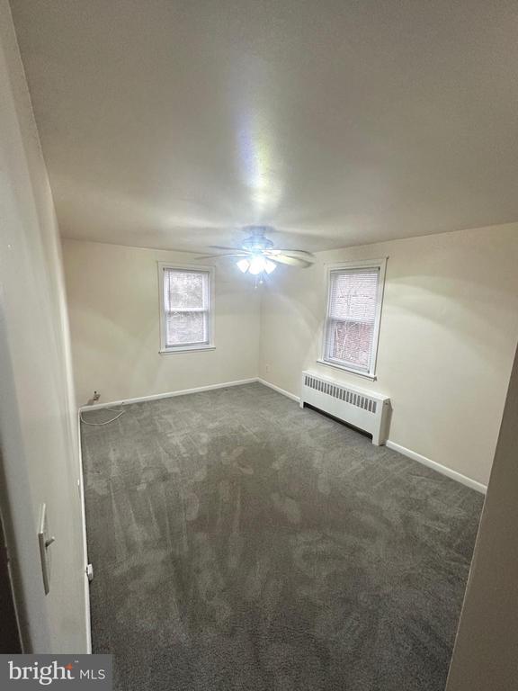 Foto del edificio - 8027 Rodney St