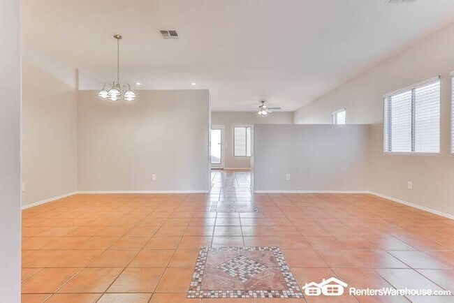 Foto del edificio - Wow! Remodeled 3 bedroom home!!