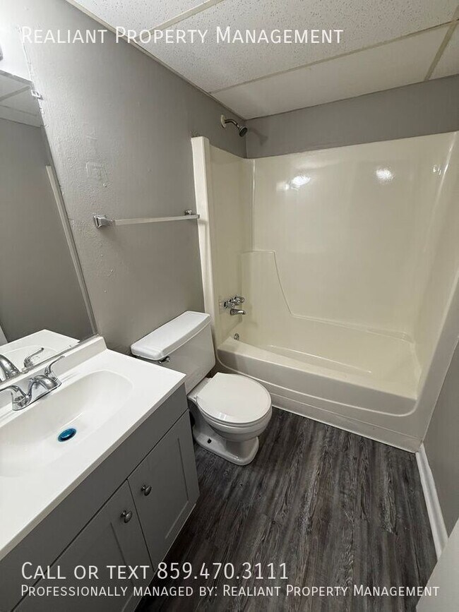 Photo - 2082 Fairmont Ct Apartment