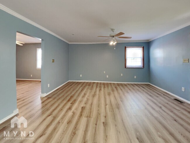 Building Photo - 822 Glendale Ave