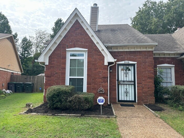 Primary Photo - 3006 New London - Available Now!