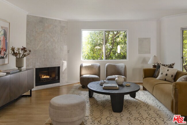 Foto del edificio - 4003 Sunset Dr