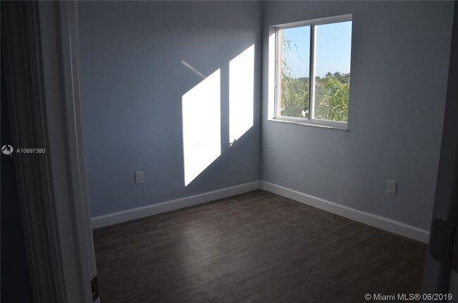 Building Photo - 25848 SW 137th Ave