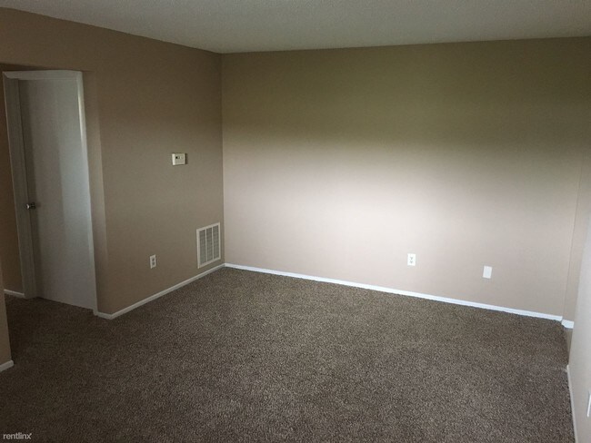 Foto del edificio - 860 Gordon Smith Blvd