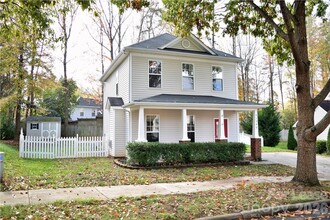 Building Photo - 21345 Aftonshire Dr