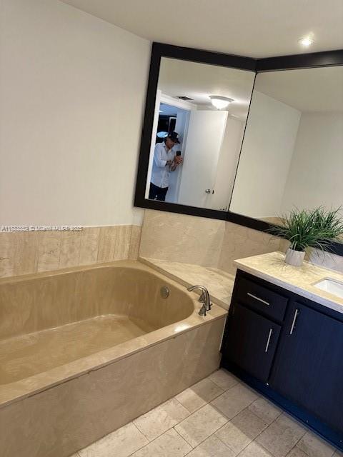 Foto del edificio - 1717 N Bayshore Dr
