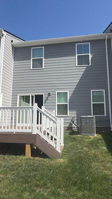 Foto del edificio - 1081 Mountain Vw Dr