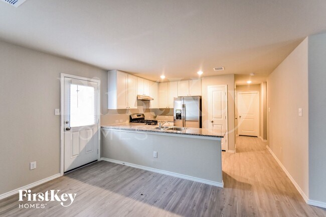 Foto del edificio - 14015 Mulch Ct