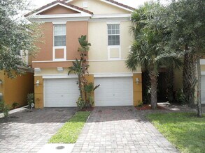 Building Photo - 913 Pipers Cay Dr