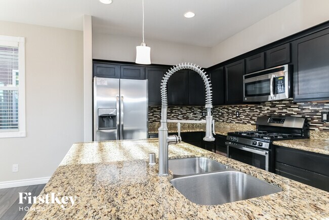 Foto del edificio - 5366 Harris Spring Ln