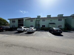 Building Photo - 4096 N Pine Island Rd