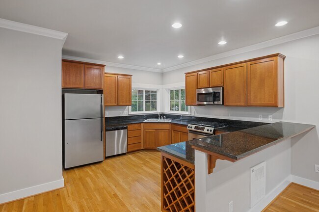 Building Photo - 4705 Sand Point Way NE
