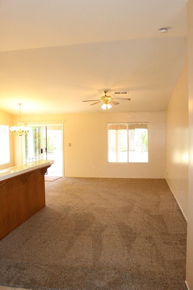 Building Photo - 1327 Clipper Hills Dr