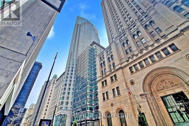 Photo du bâtiment - 1 King St W