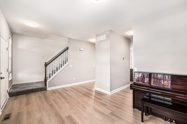 Foto del edificio - 27106 Ladbroke St