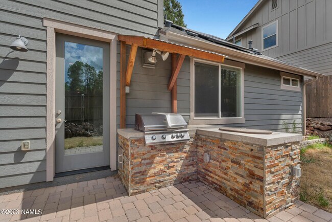 Building Photo - 2397 W Mission Timber Cir
