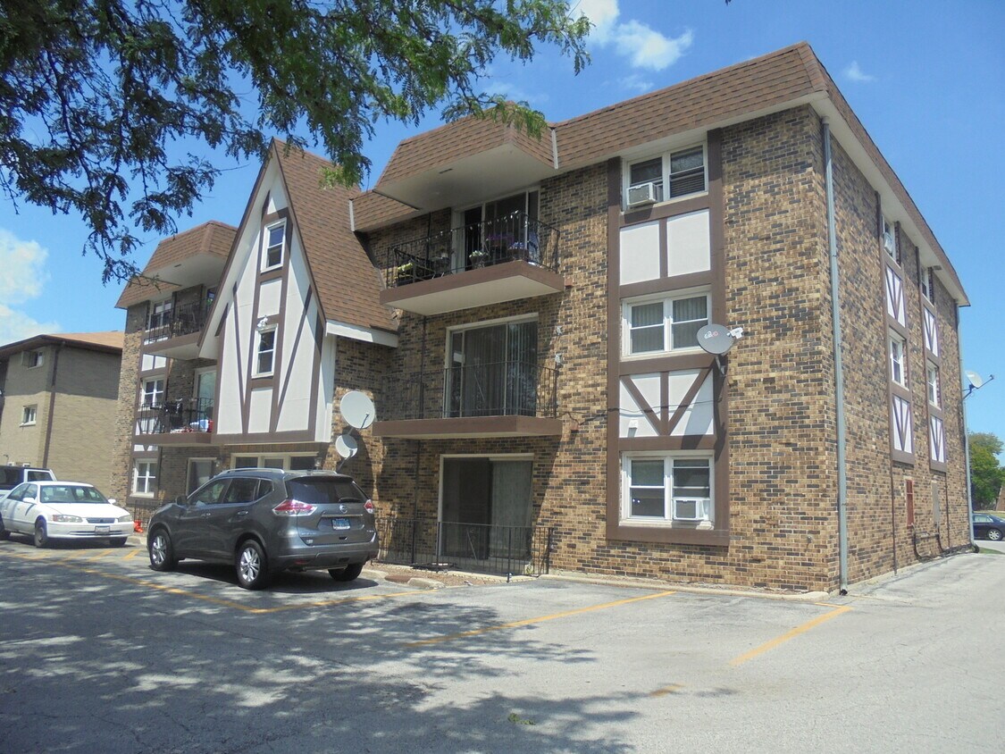 Primary Photo - 11036 Kilpatrick Ave