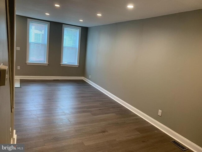 Building Photo - 1819 Sigel St