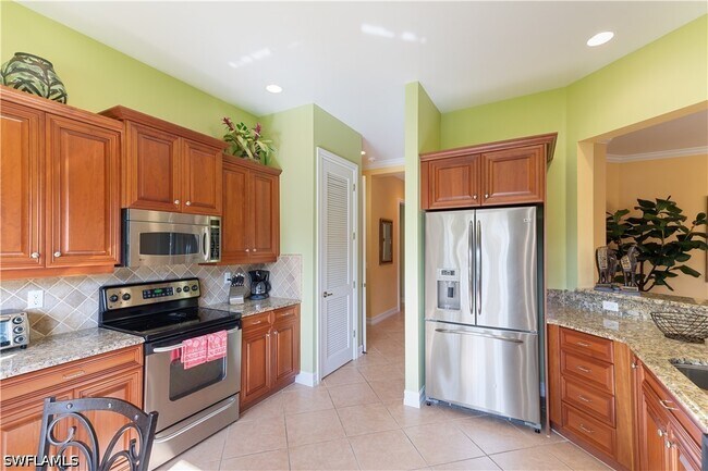 Building Photo - 5050 Blauvelt Way