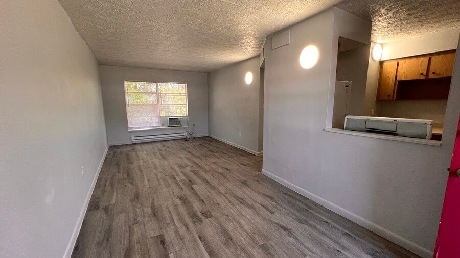 Foto principal - 905 Thomas St