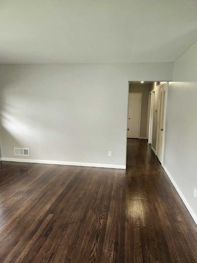 Foto del edificio - 2511 Millvale Ave