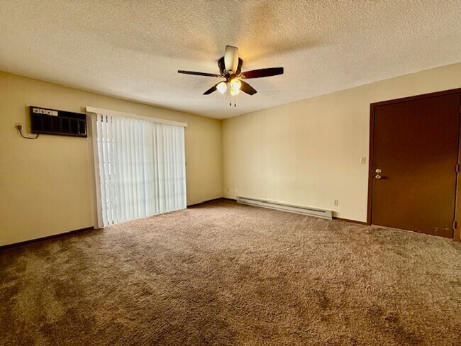 Foto del edificio - ONTARIO - 2 Bedroom Move-In Ready!