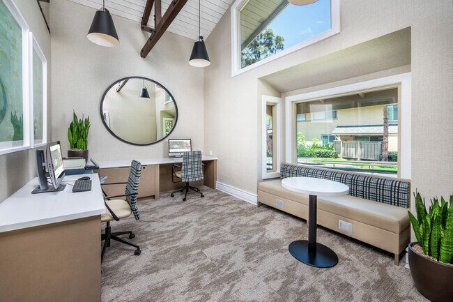 Building Photo - Woodbridge Pines Apartment Homes