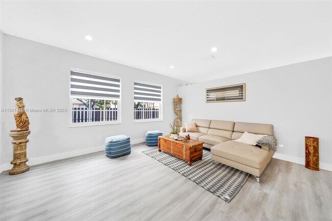 Foto del edificio - 2122 NW 158th Ln