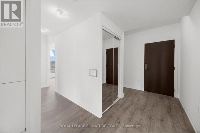 Building Photo - 412 Silver Maple Rd