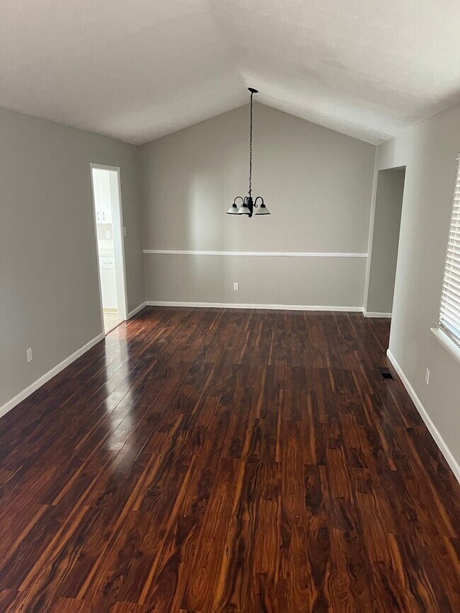 Building Photo - 3851 Rock Ridge Rd Irondale, AL 35210
