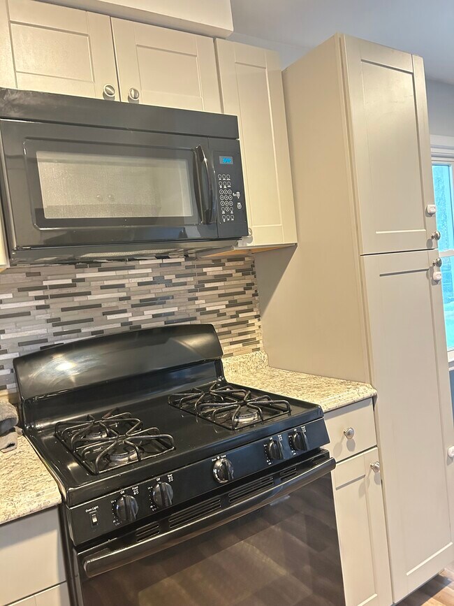 Foto del edificio - 28069 Brentwood St